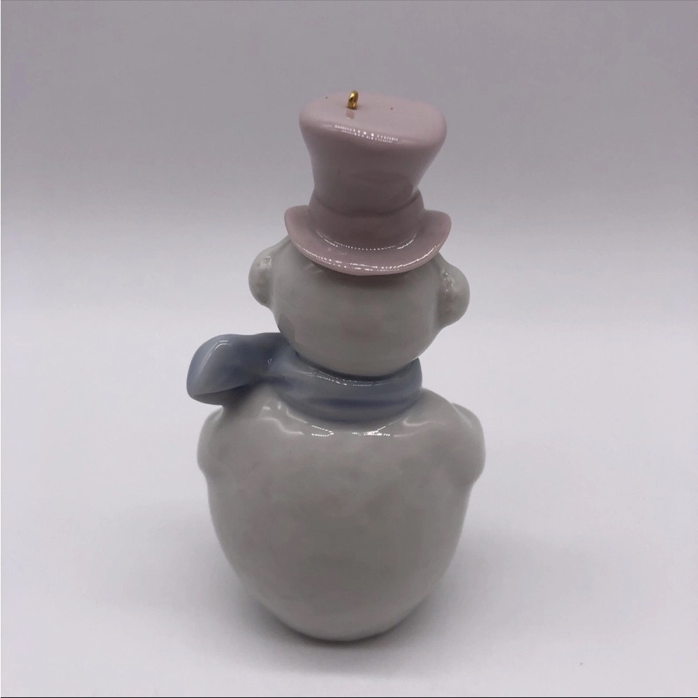 Vintage Lladro Snowman Christmas Ornament #5841 - Picture 3 of 10